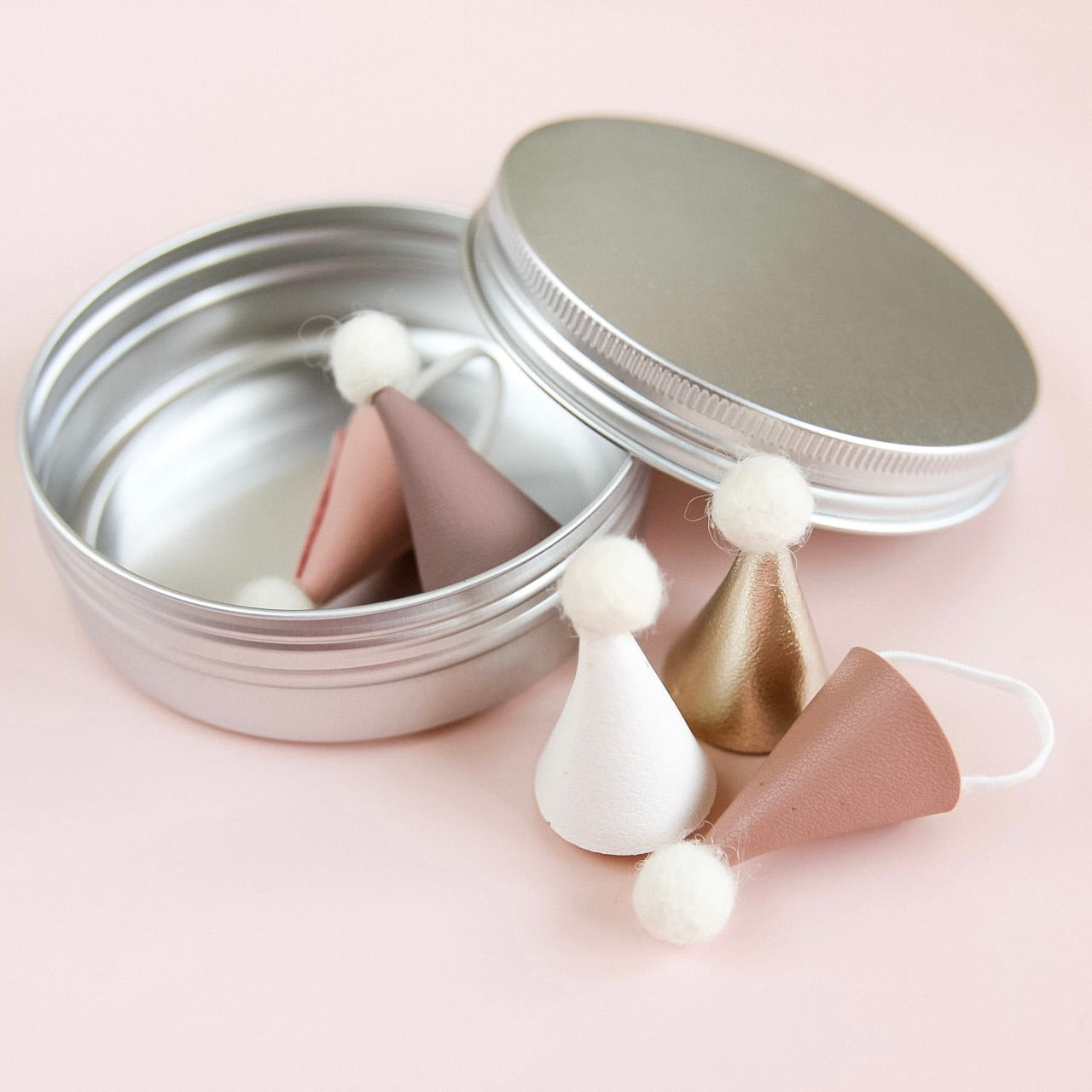 Mini party hat sets