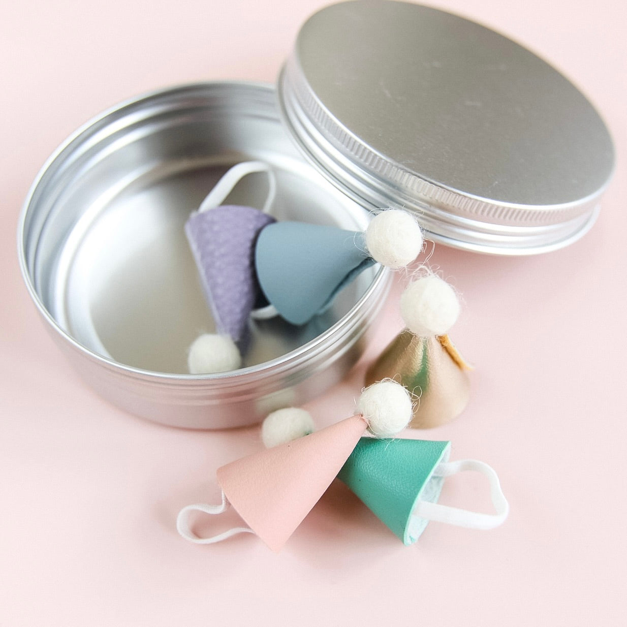 Mini party hat sets