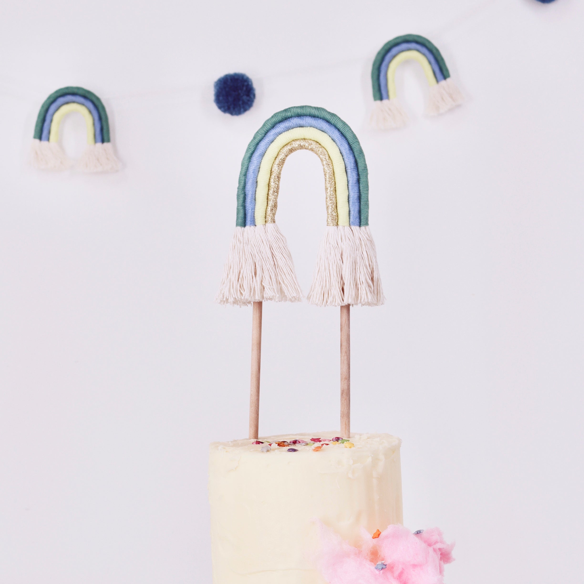 'Fionn' rainbow cake topper