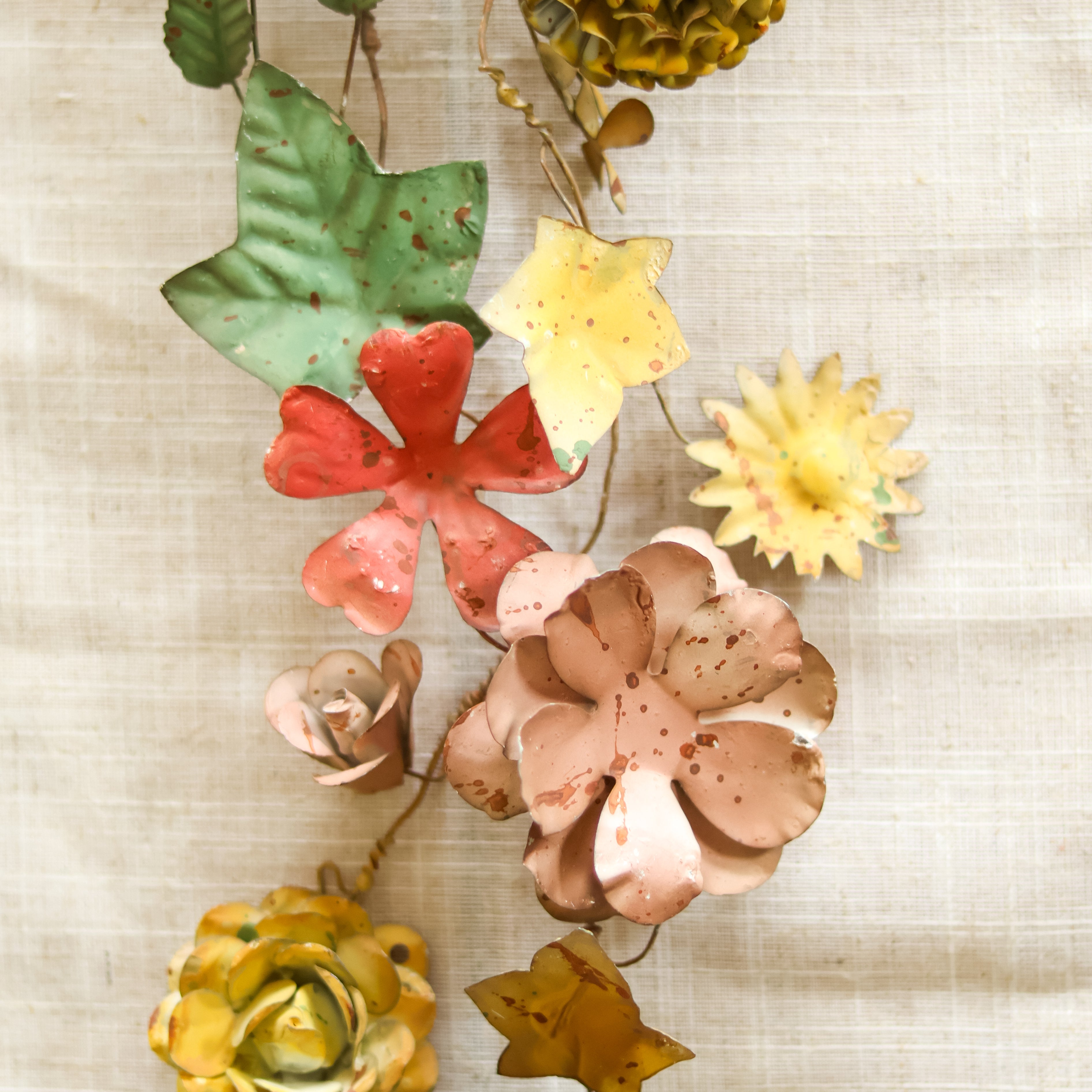 Flora Metal garland