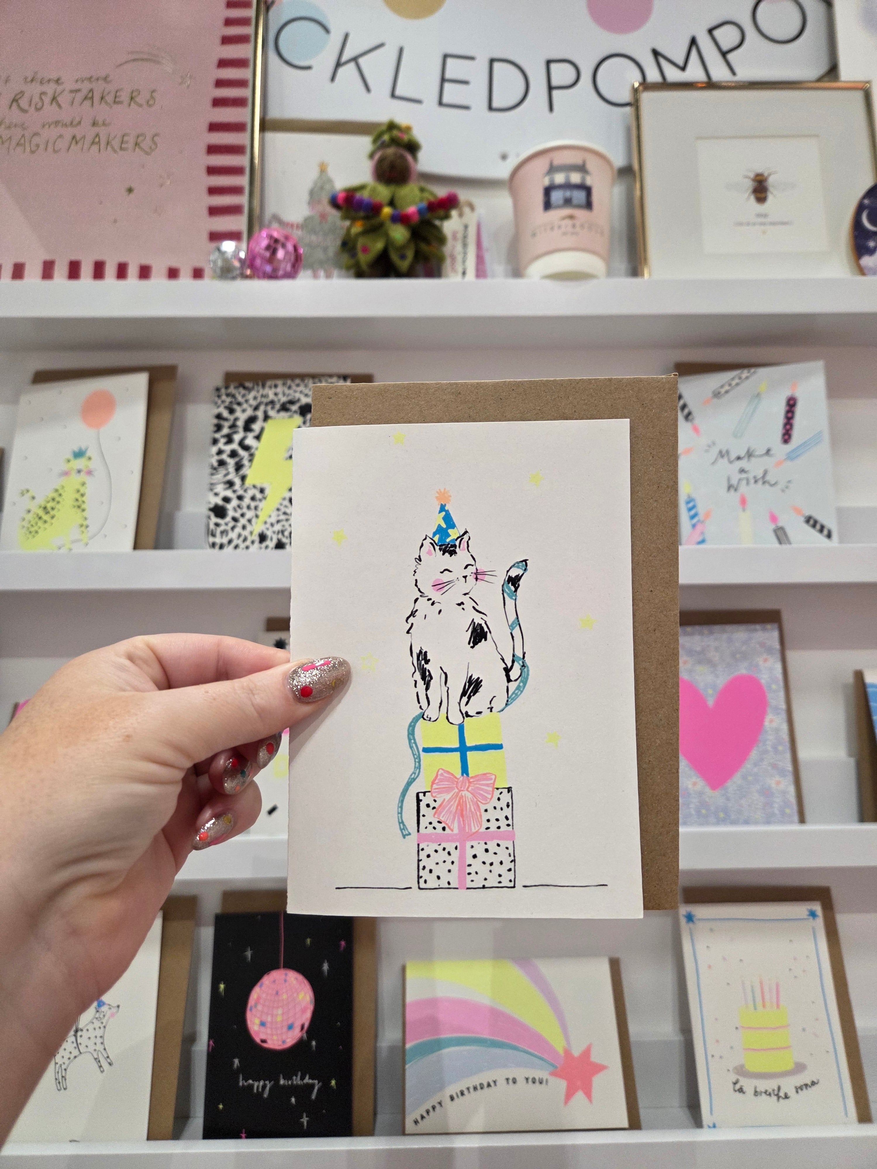 Neon Pop! Feline fabulous 🐈